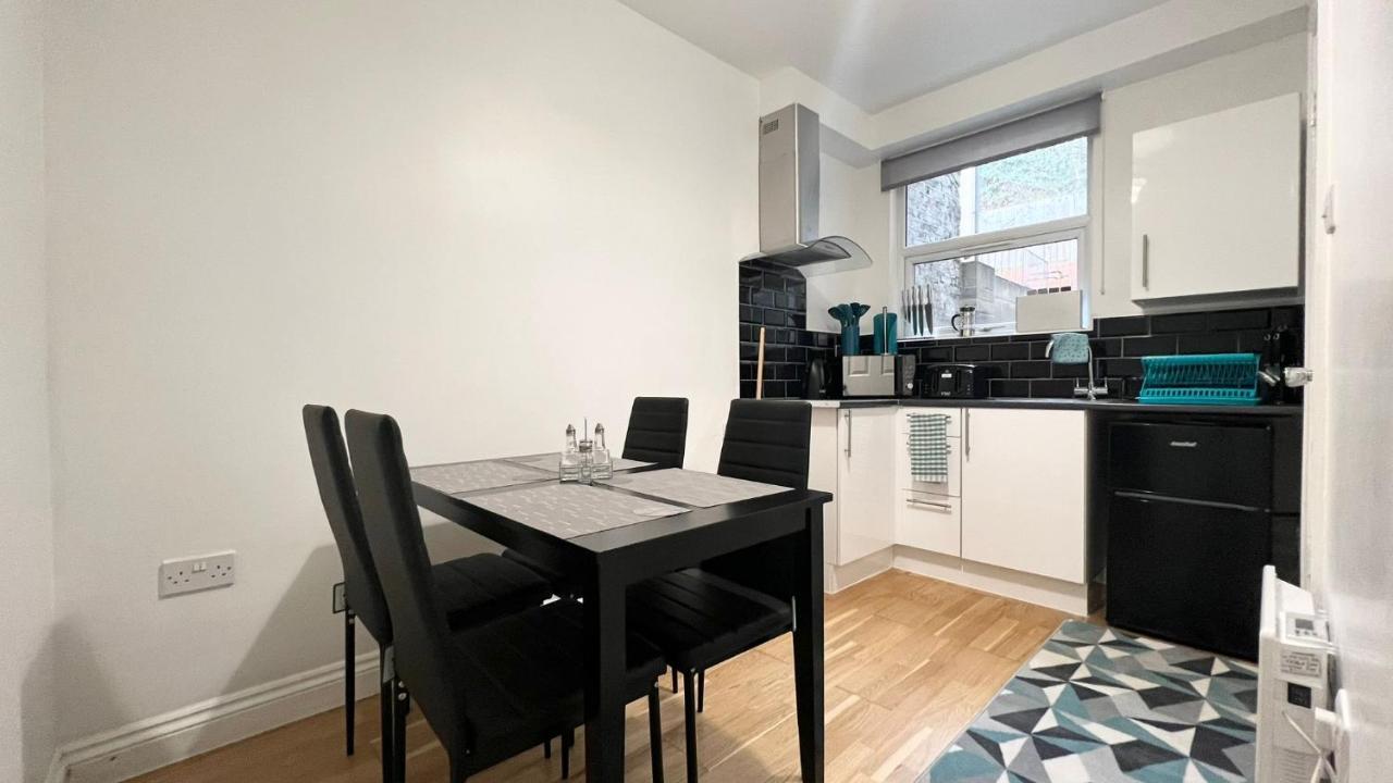 Appartement Cosy Private Studio In London à Plumstead  Extérieur photo